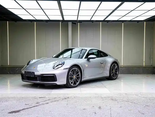 Porsche 911 2023