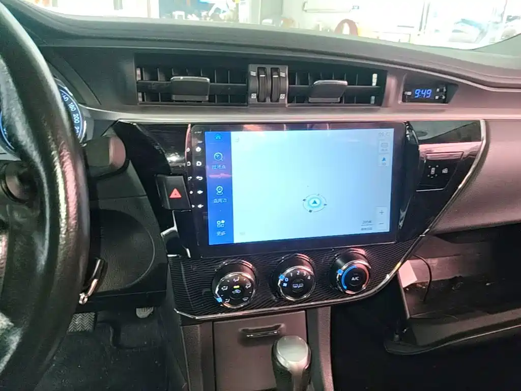 Toyota Corolla 2017 — фото 13