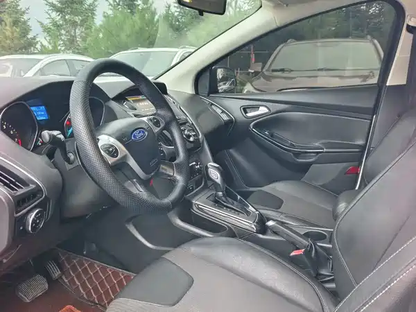 Ford Focus 2014