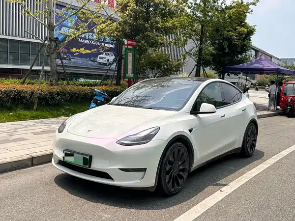 Tesla Model Y 2022