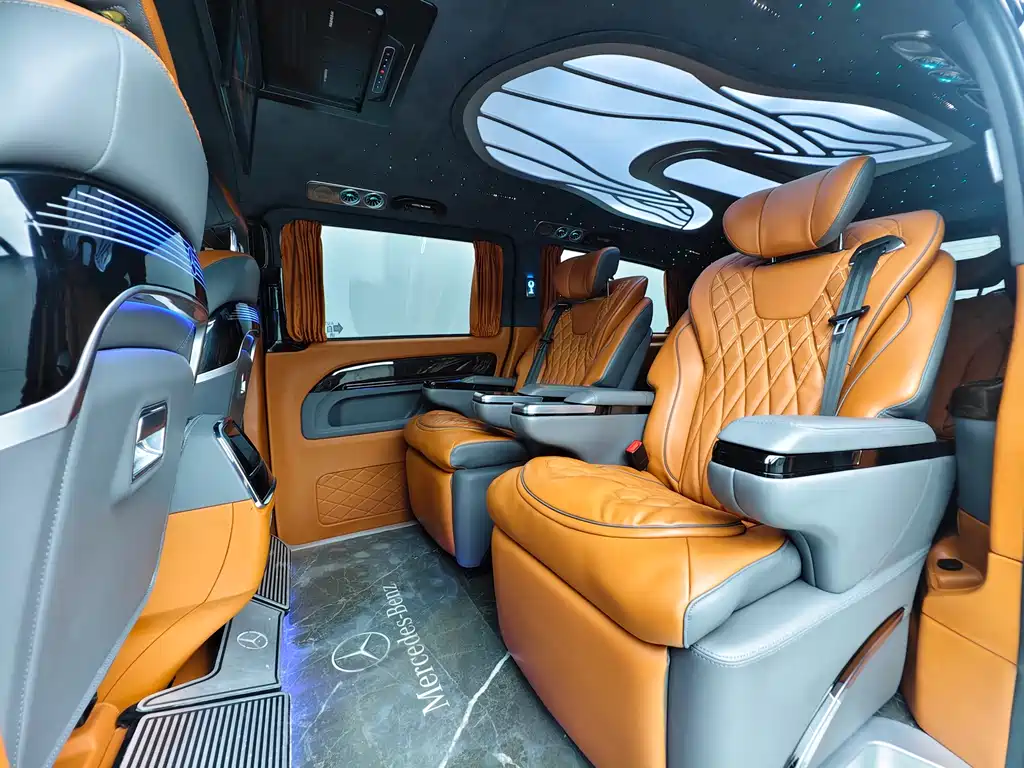 Mercedes-Benz Vito 2023 — фото 17