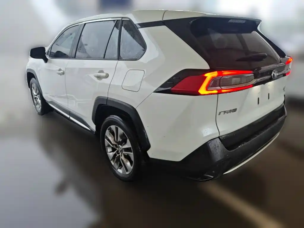 Toyota Wildlander 2022 — фото 9
