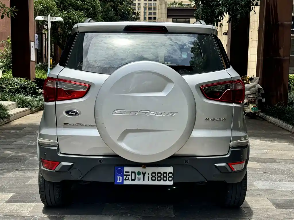 Ford EcoSport 2016 — фото 8
