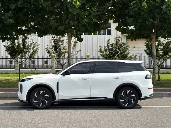 Changan Qiyuan Q07 2025