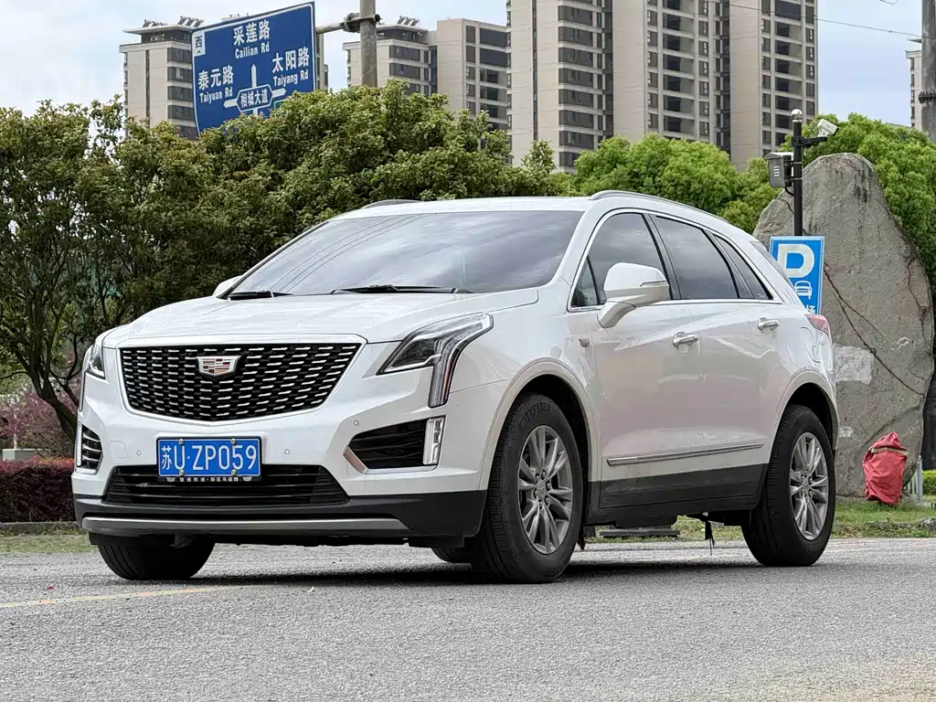 Cadillac XT5 2022 — фото 2