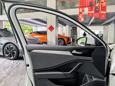 Volkswagen Sagitar 2021