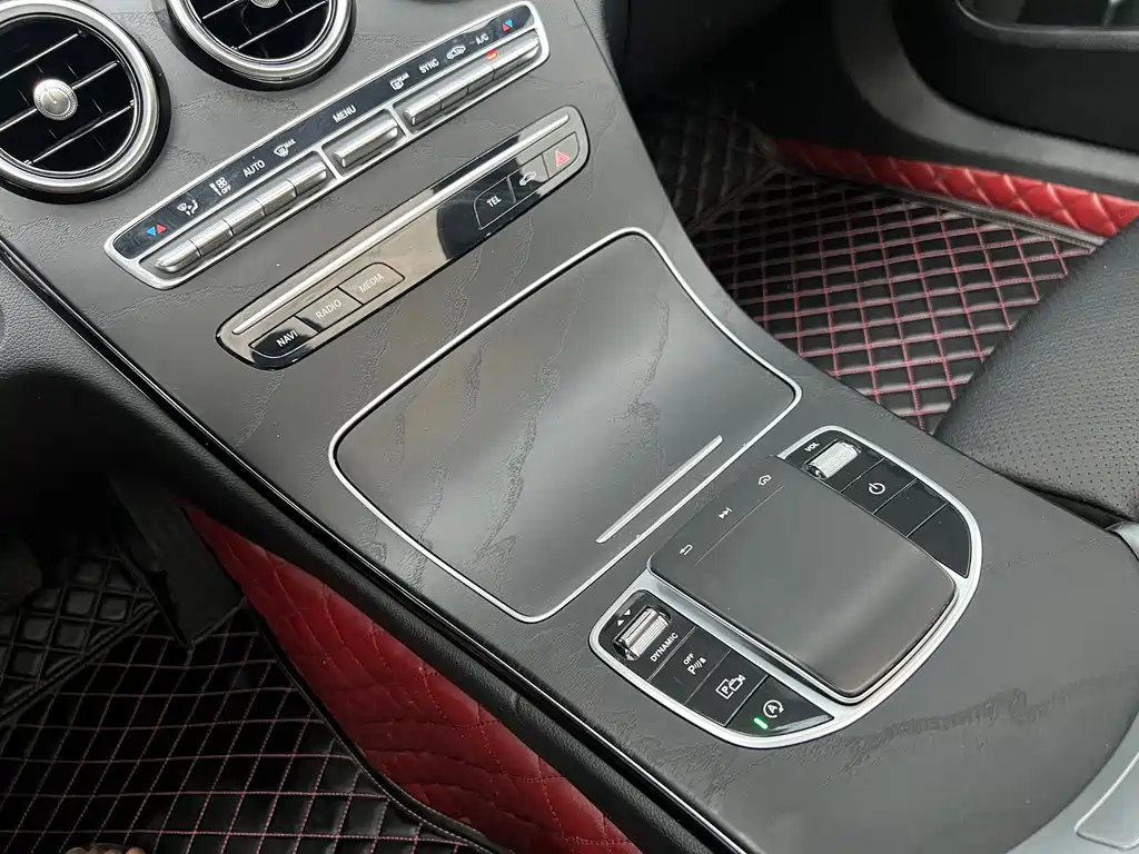 Mercedes-Benz C-Class 2019 — фото 12