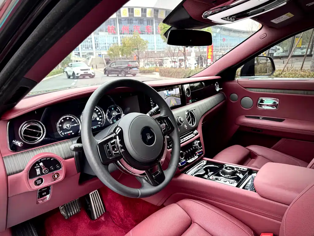 Rolls-Royce Ghost 2022 — фото 4