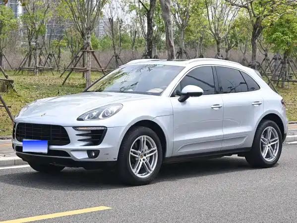 Porsche Macan 2016