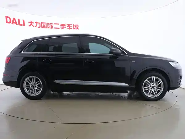 Audi Q7 2016
