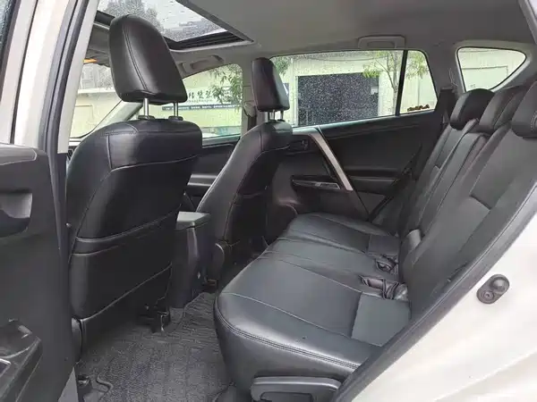 Toyota RAV4 2016