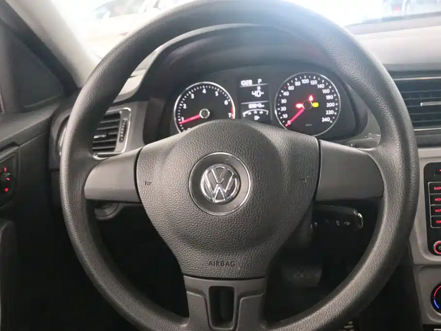 Volkswagen Gran Lavida 2014