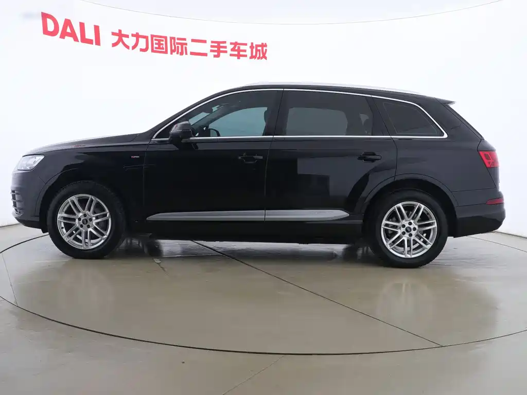Audi Q7 2017 — фото 13