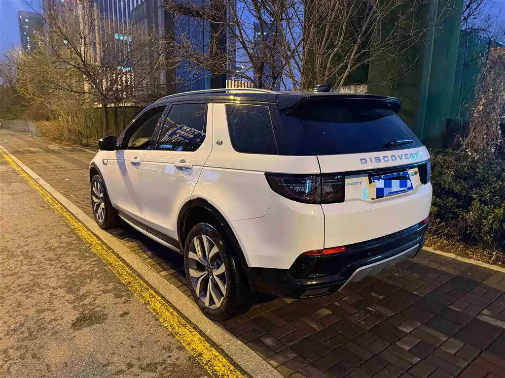 Land Rover Discovery Sport 2024 — фото 24