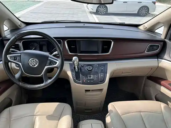 Buick GL8 2018