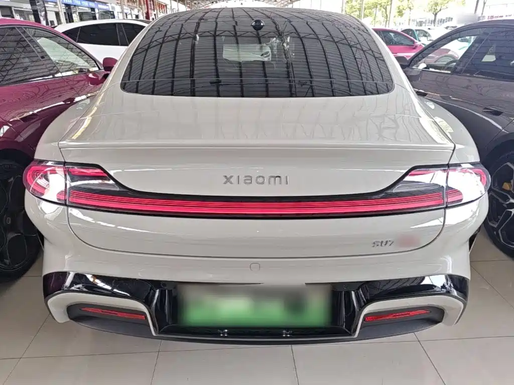 Xiaomi SU7 2025