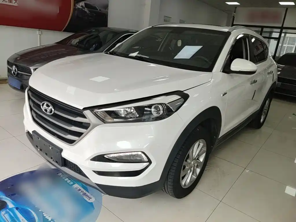 Hyundai Tucson 2017 — фото 1