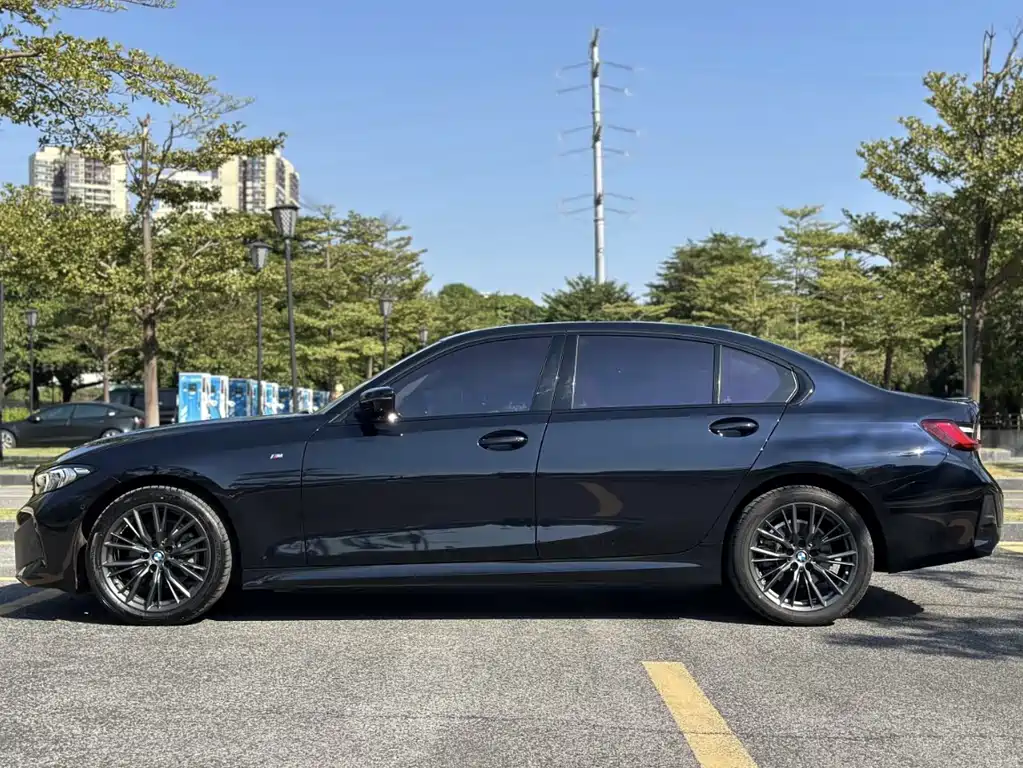 BMW 3 Series 2024