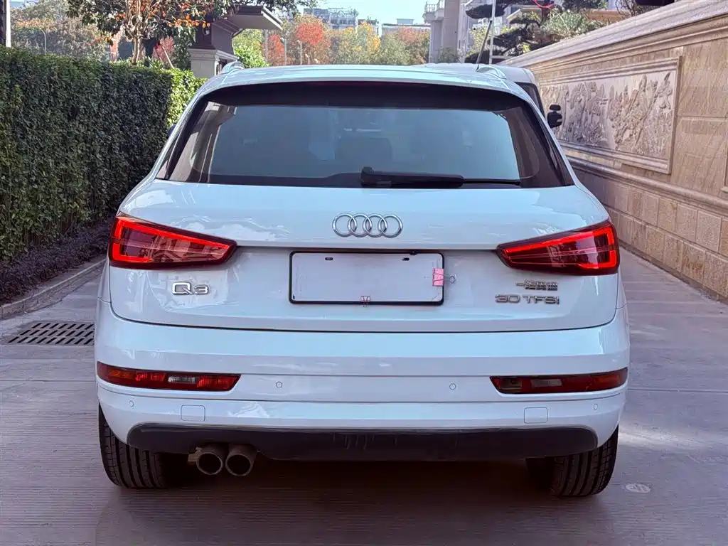 Audi Q3 2017 — фото 9