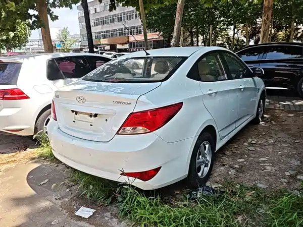 Hyundai Accent 2016
