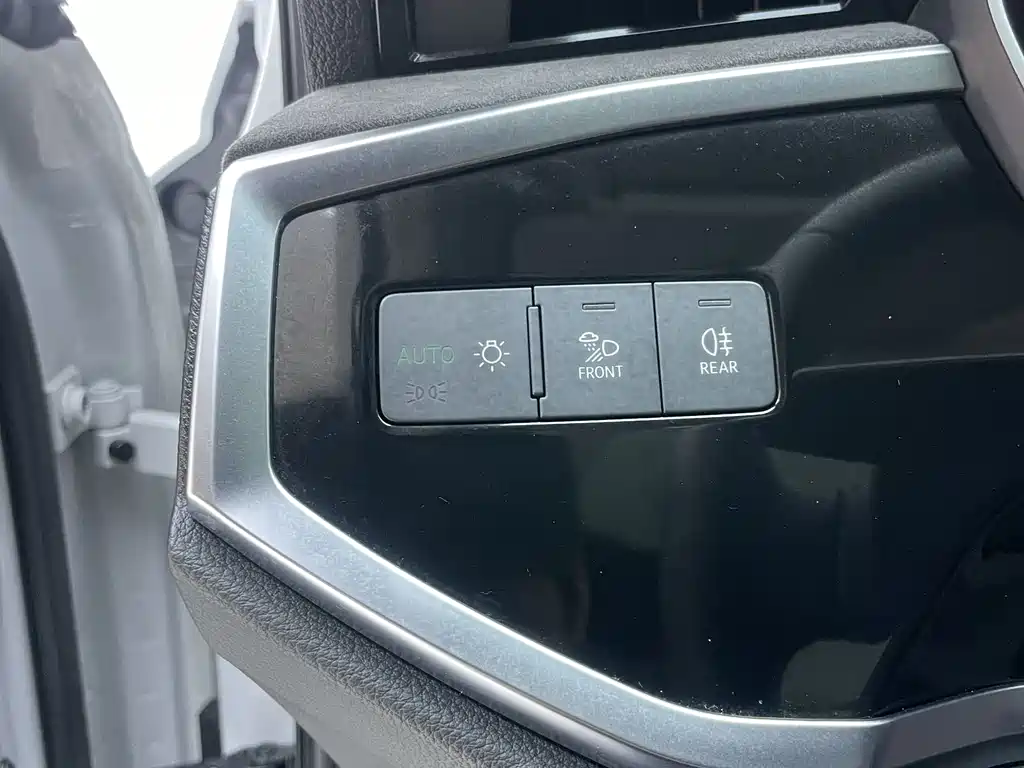Audi Q3 2022 — фото 21