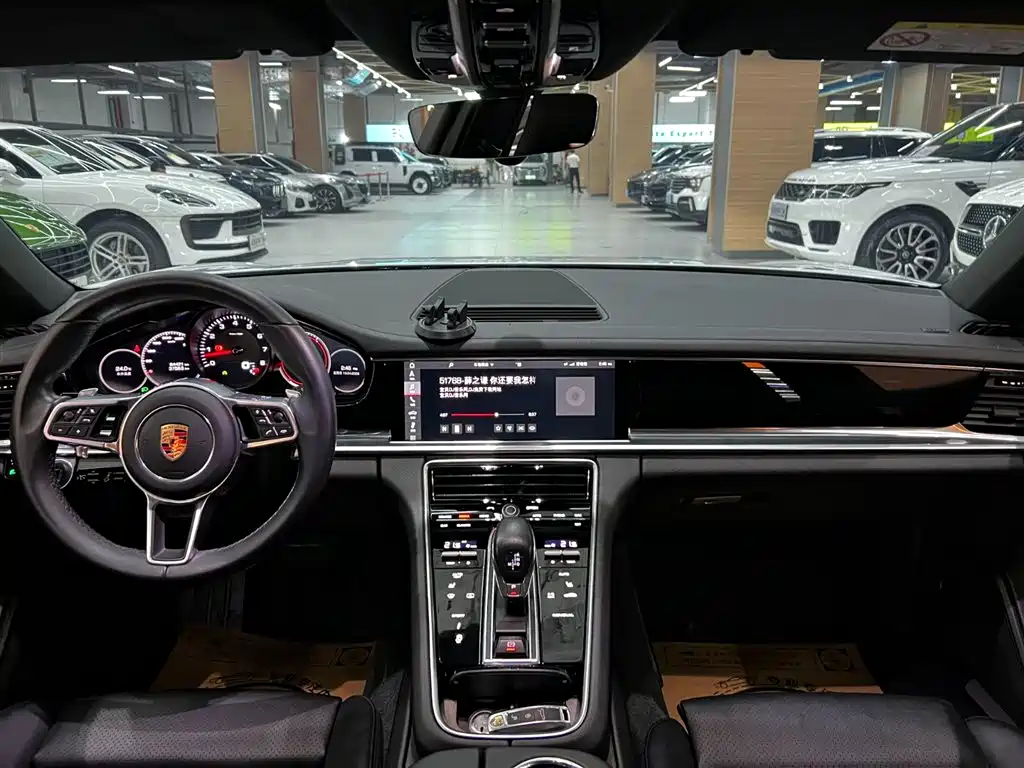 Porsche Panamera 2017 — фото 11