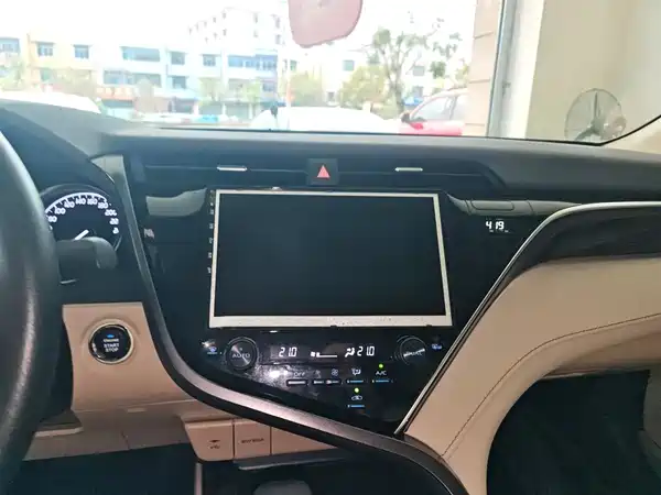 Toyota Camry 2019