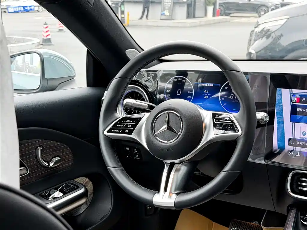 Mercedes-Benz CLA EV 2025 — фото 10