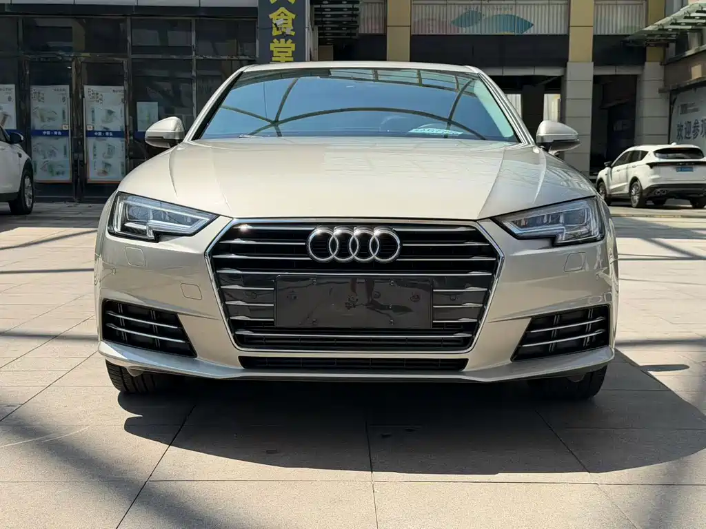 Audi A4L 2017