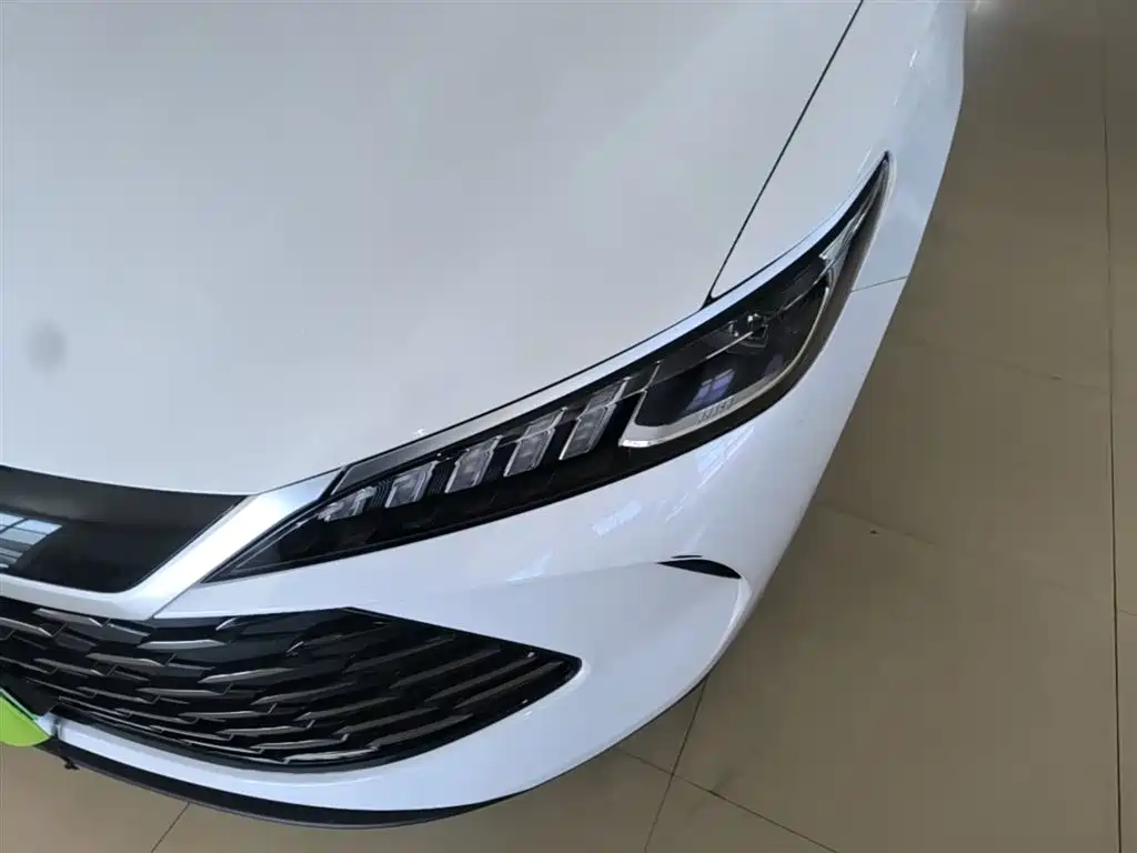 BYD Qin PLUS 2025 — фото 24
