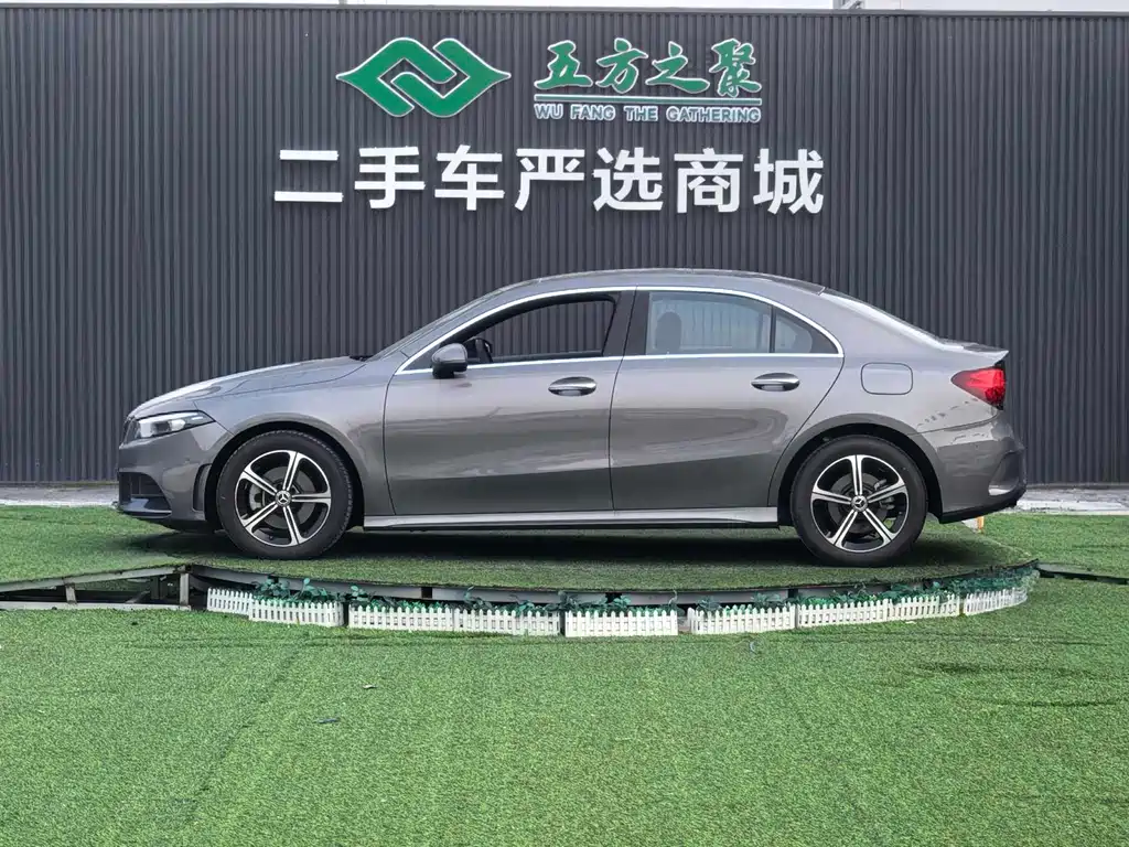 Mercedes-Benz A-Class 2022 — фото 17