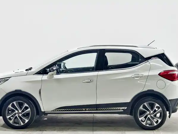 BYD Yuan 2016