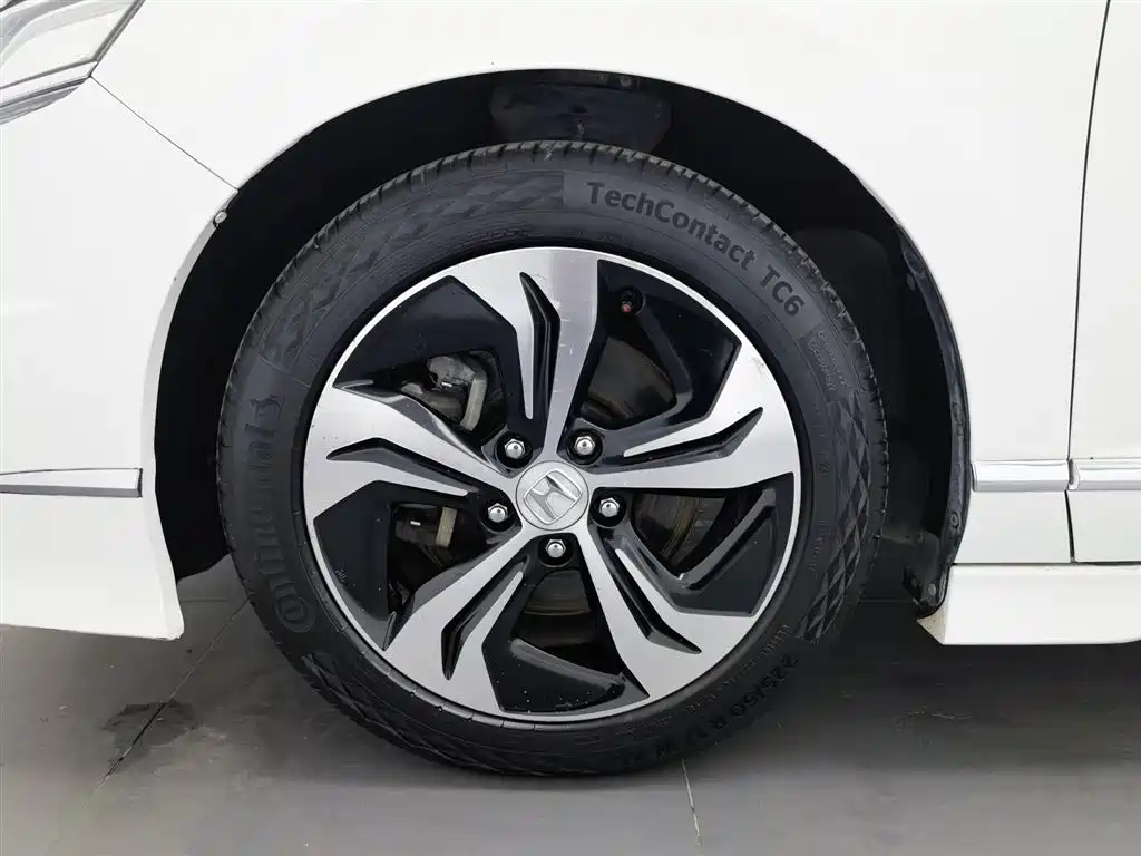 Honda Spirior 2015 — фото 17