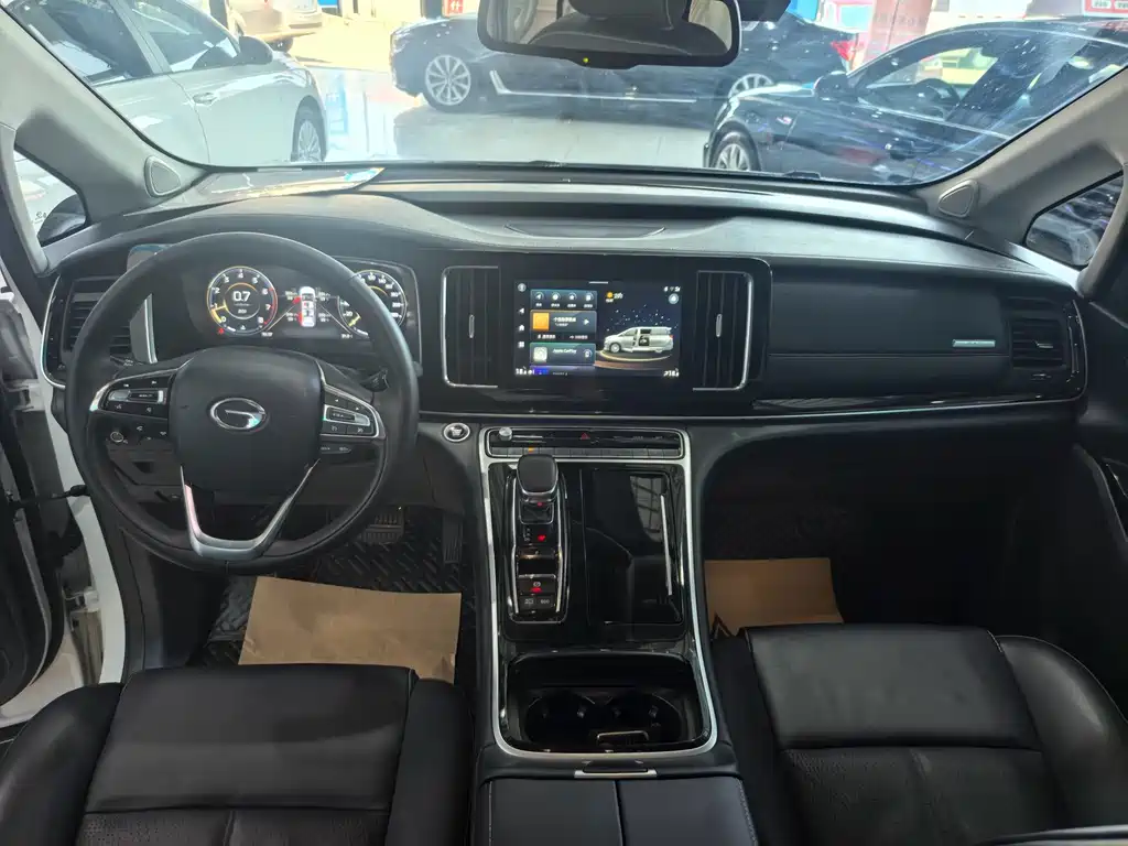 GAC Trumpchi M8 2022 — фото 10