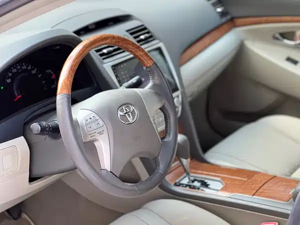 Toyota Camry 2011