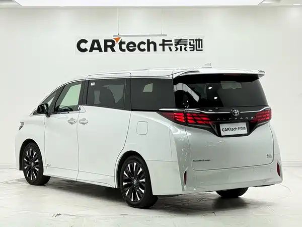 Toyota Alphard 2024