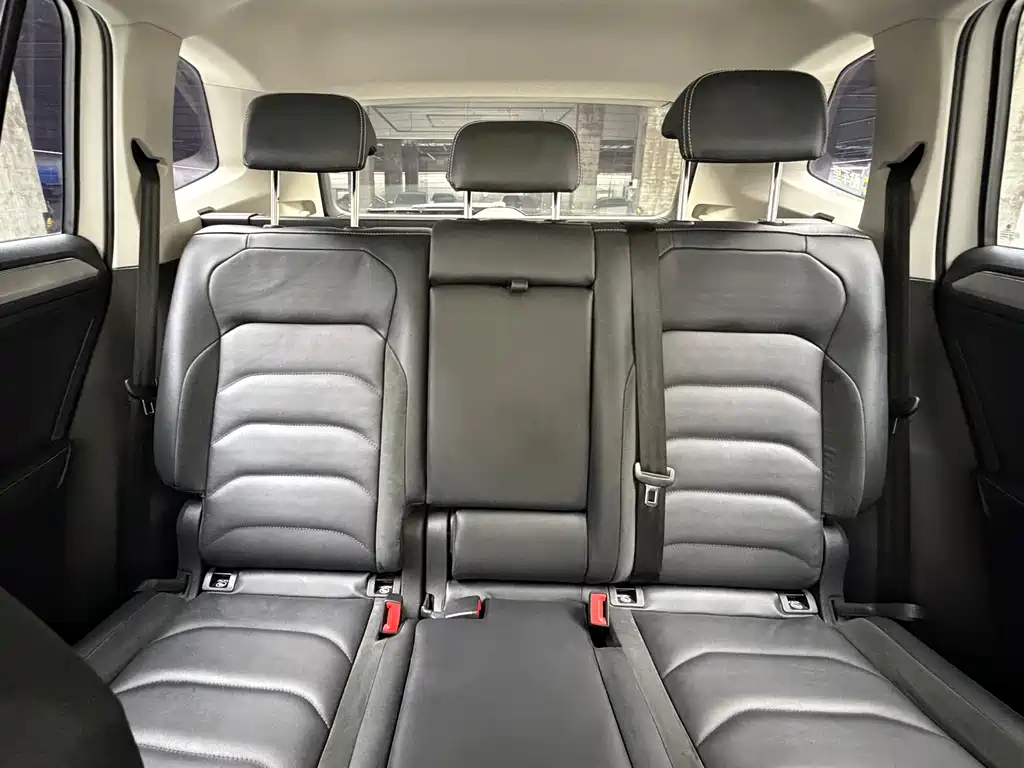 Volkswagen Tiguan L 2021 — фото 16