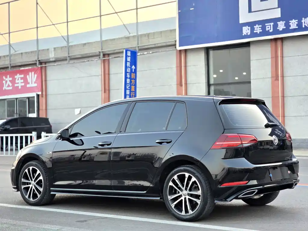 Volkswagen Golf 2018 — фото 4