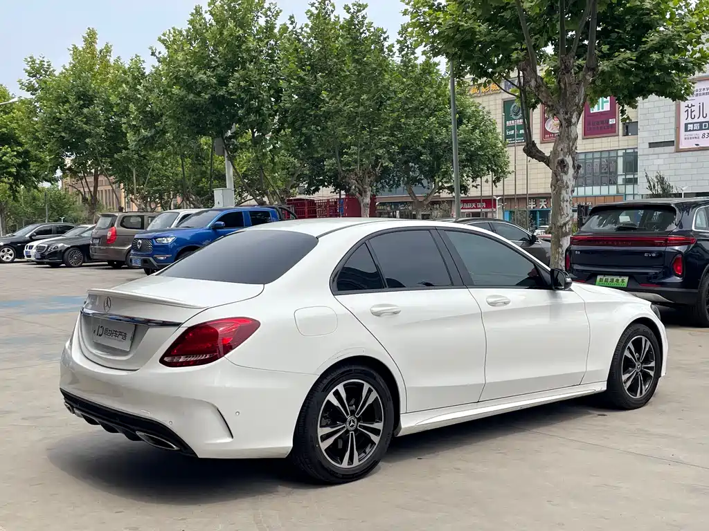 Mercedes-Benz C-Class 2017