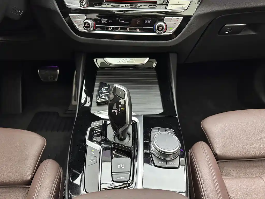 BMW X3 2019 — фото 13
