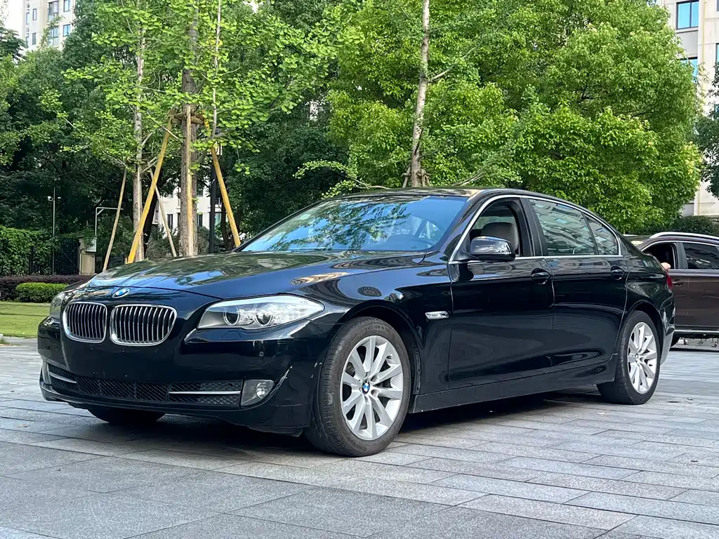 BMW 5 Series 2012