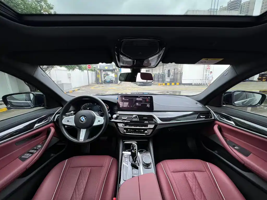 BMW 5 Series 2023