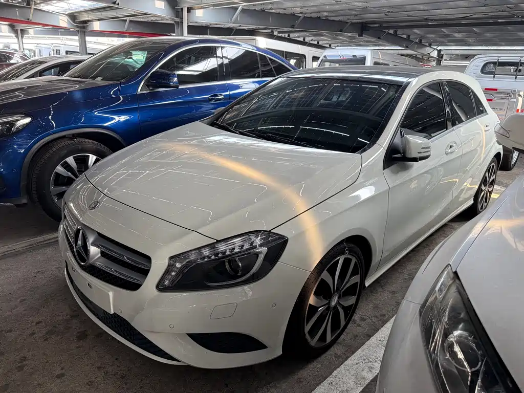 Mercedes-Benz A-Class 2015