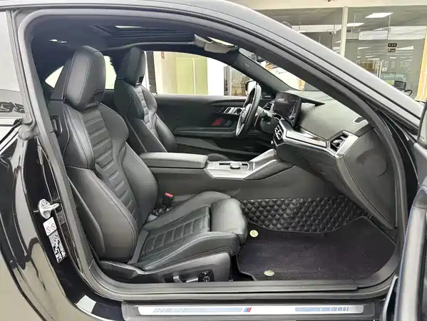 BMW M240i 2022