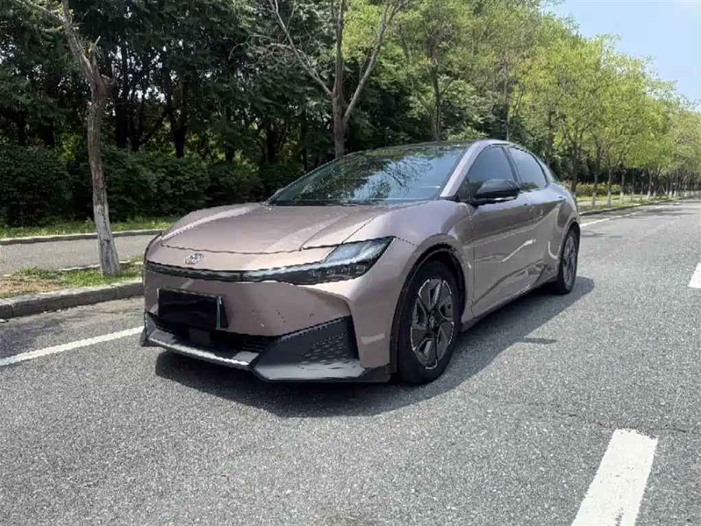 Toyota bZ3 2023