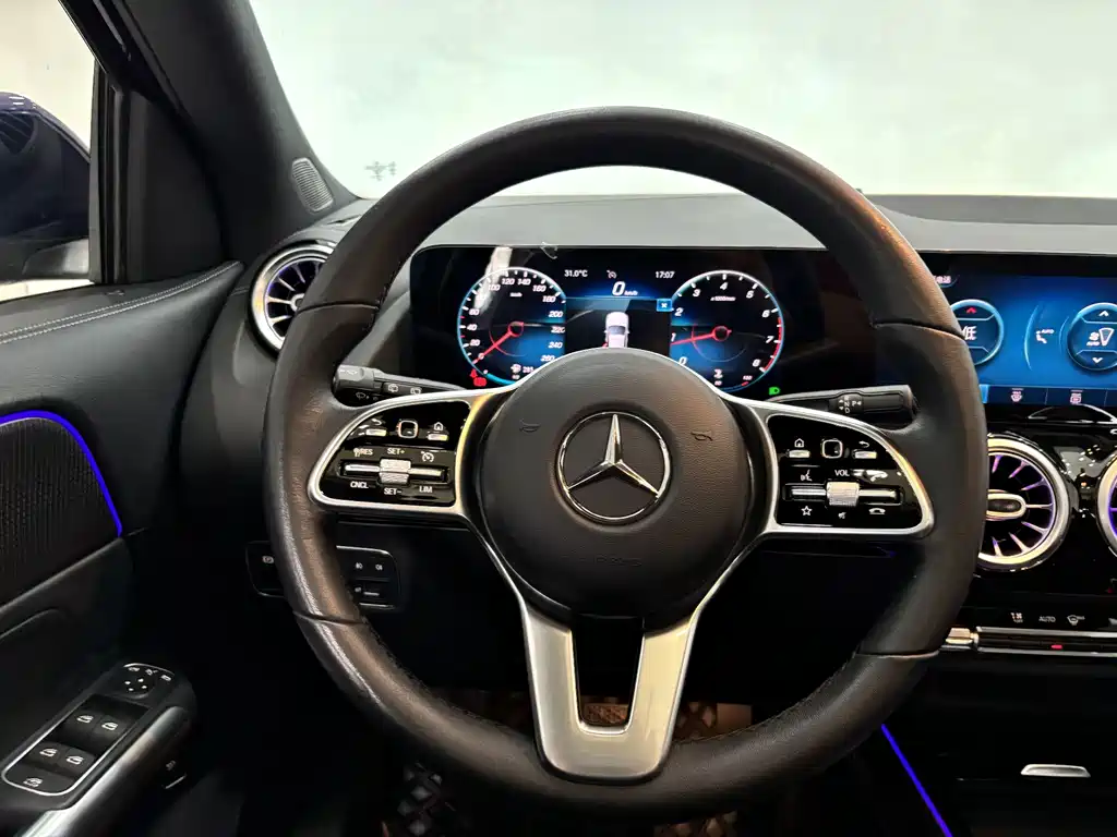 Mercedes-Benz GLA 2021 — фото 14