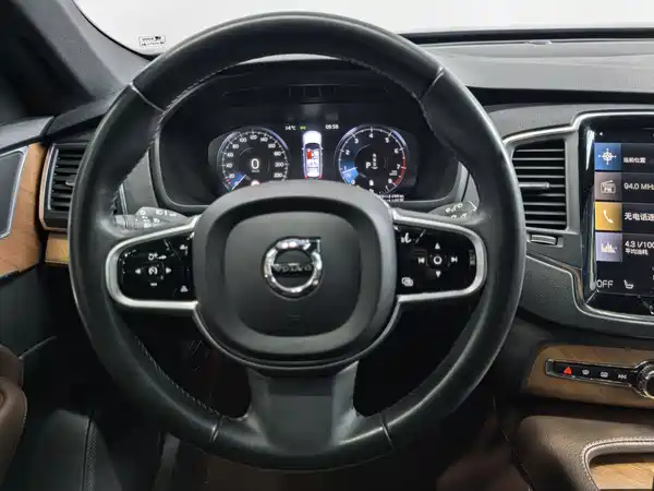 Volvo XC90 2021