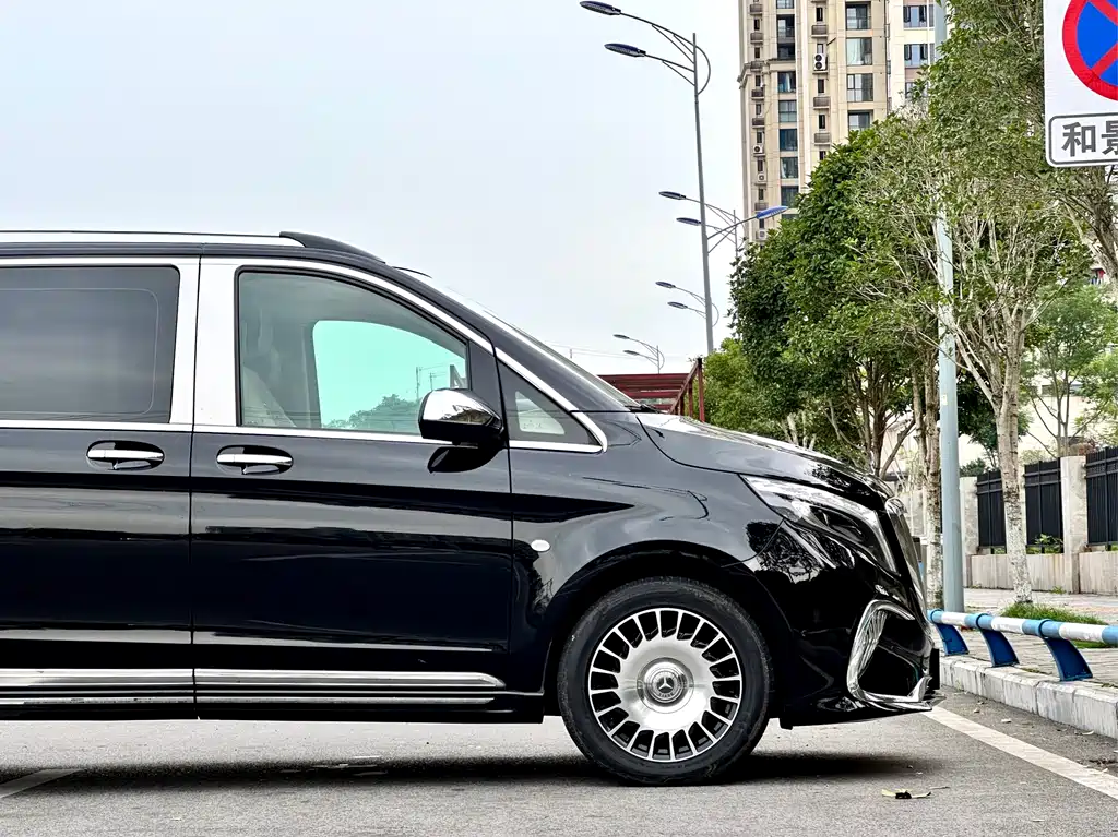 Mercedes-Benz Vito 2022 — фото 12