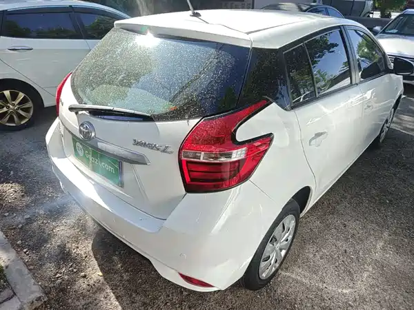 Toyota Yaris L 2016
