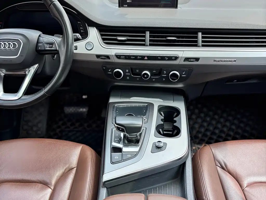 Audi Q7 2019 — фото 15